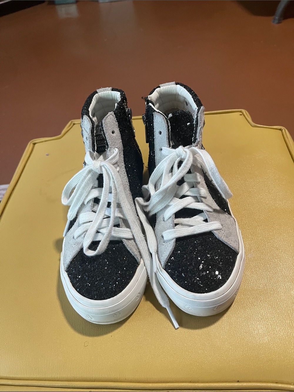 Vintage Havana Kids High-Top Sneakers in Black and White - Stylish Casual Shoes